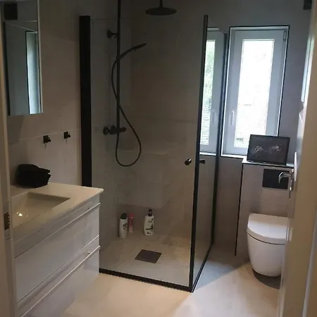Lägenhet All Inclusive Bed & Breakfast In Brand New Apartment